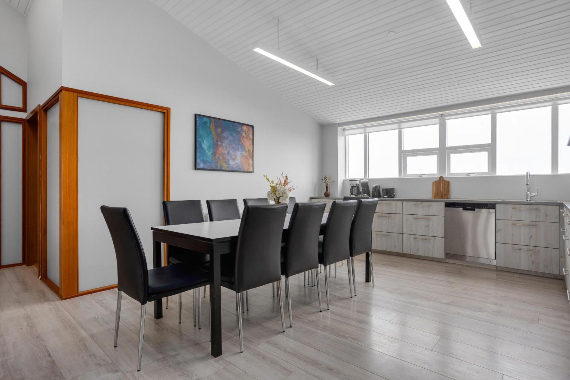 Thorsplan Luxury Apartment ハフナルフィヨルズゥル エクステリア 写真