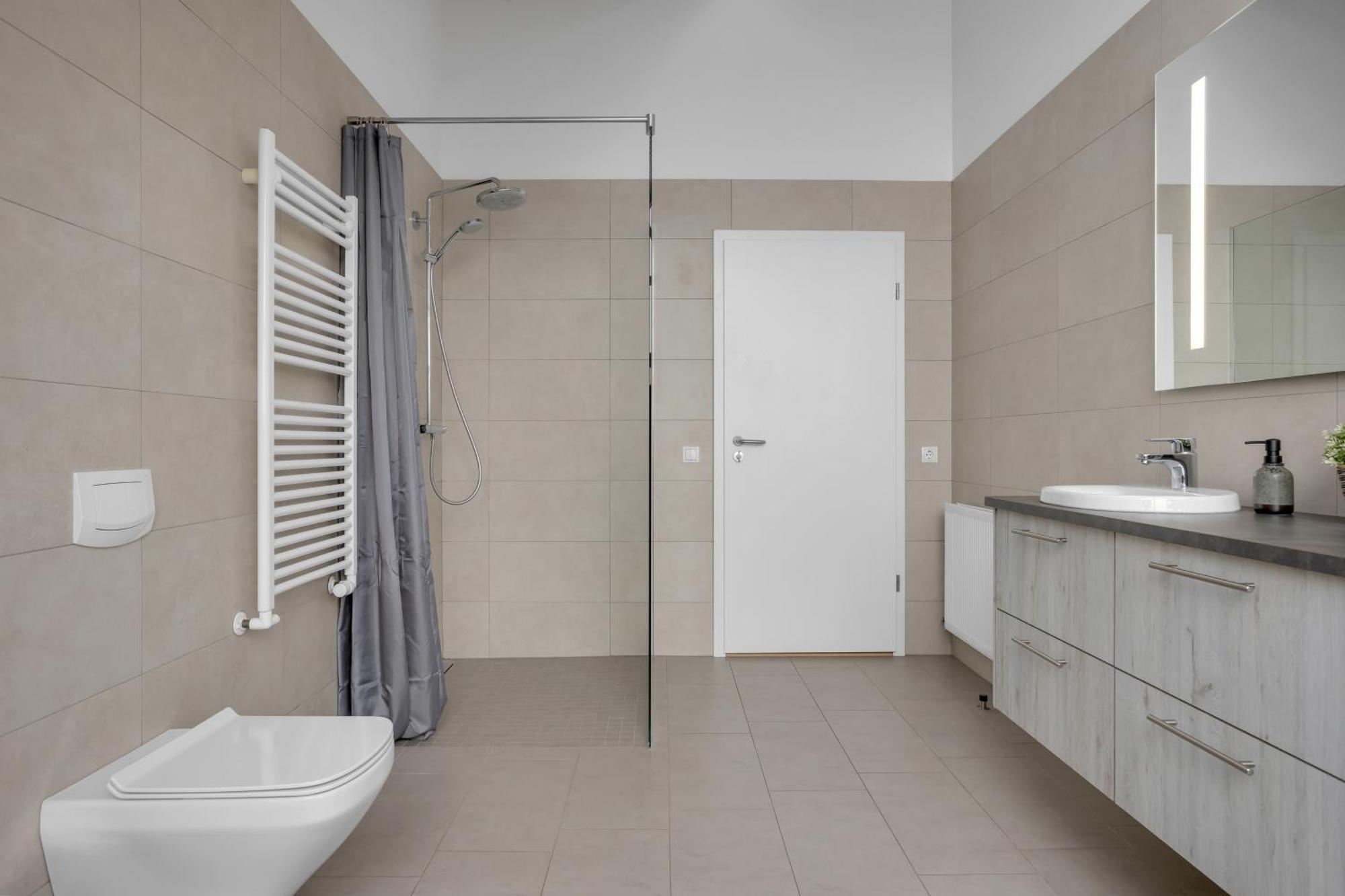 Thorsplan Luxury Apartment ハフナルフィヨルズゥル エクステリア 写真