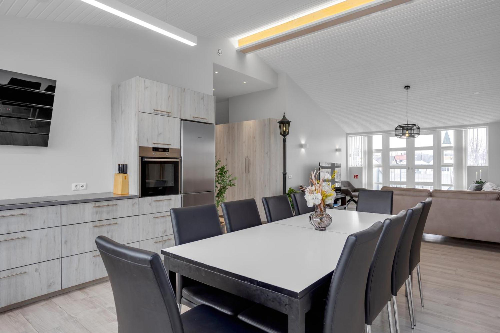 Thorsplan Luxury Apartment ハフナルフィヨルズゥル エクステリア 写真