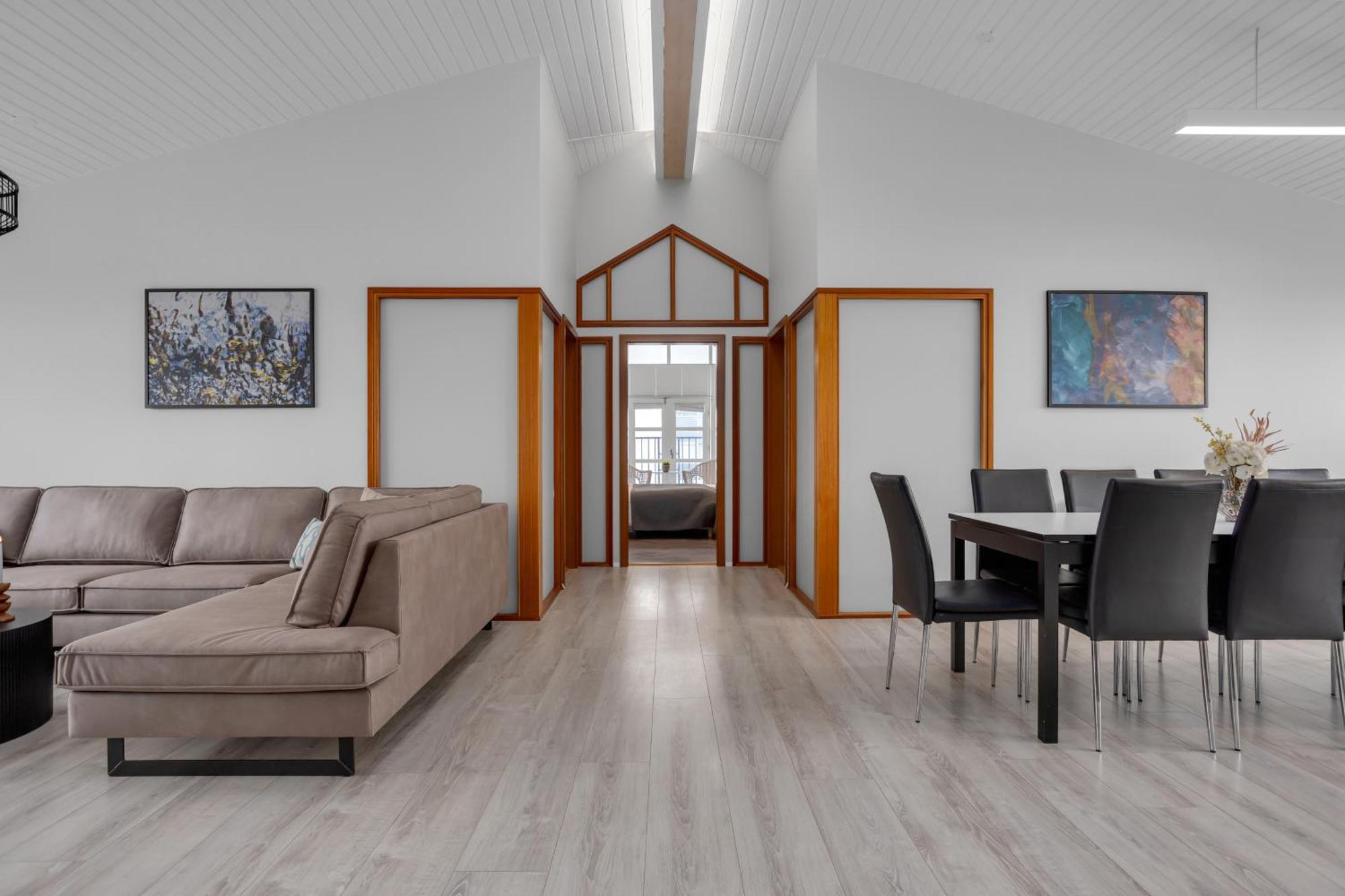 Thorsplan Luxury Apartment ハフナルフィヨルズゥル エクステリア 写真