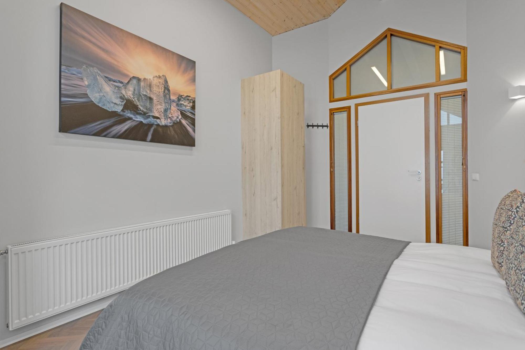 Thorsplan Luxury Apartment ハフナルフィヨルズゥル エクステリア 写真