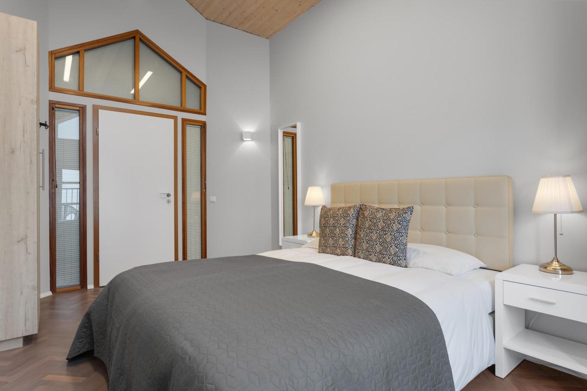 Thorsplan Luxury Apartment ハフナルフィヨルズゥル エクステリア 写真