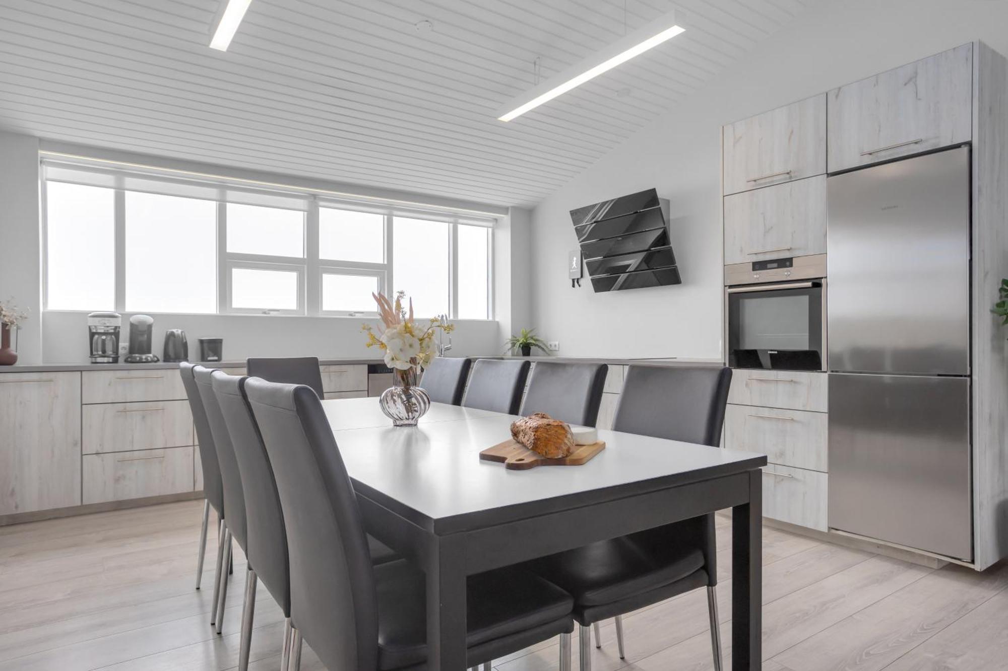 Thorsplan Luxury Apartment ハフナルフィヨルズゥル エクステリア 写真